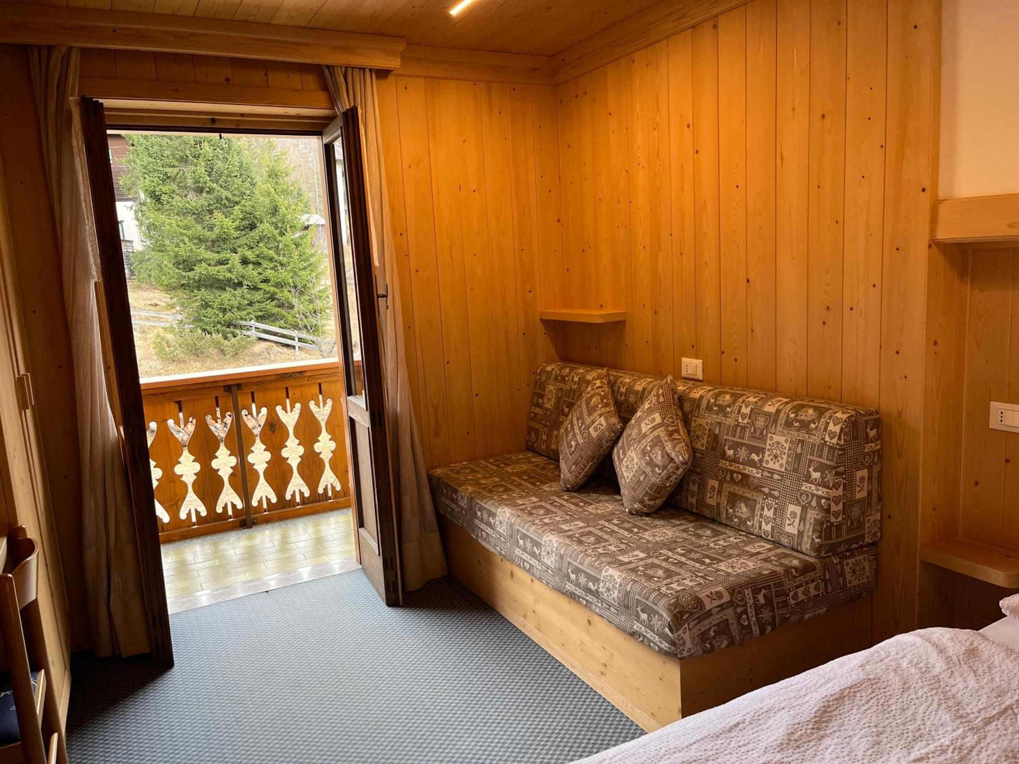 Hotel Garni Al Barance à Selva di Cadore Extérieur photo